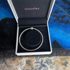 Pandora moments mesh bracelet size 7.5